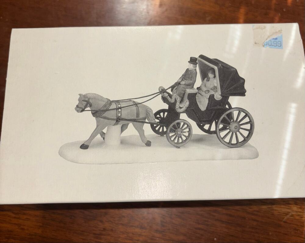 Department 56 Heritage Village “Central Park Carriage” in box